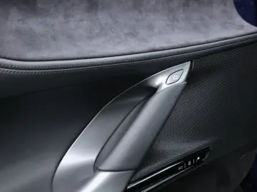 FERRARI SF90 Stradale 4.0 V8   Blu Tour de France  Carbo