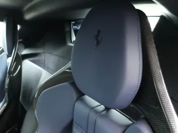 FERRARI SF90 Stradale 4.0 V8   Blu Tour de France  Carbo