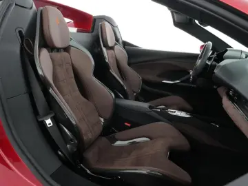 FERRARI 296 GTS ACC AUT Alcant. LM PDC SoundSys SportS.