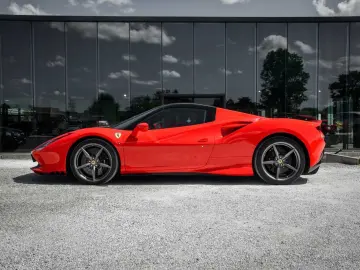 FERRARI F8 SPIDER 3.9 V8 Only 9500 KM! Extended Warranty