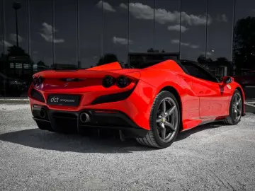 FERRARI F8 SPIDER 3.9 V8 Only 9500 KM! Extended Warranty