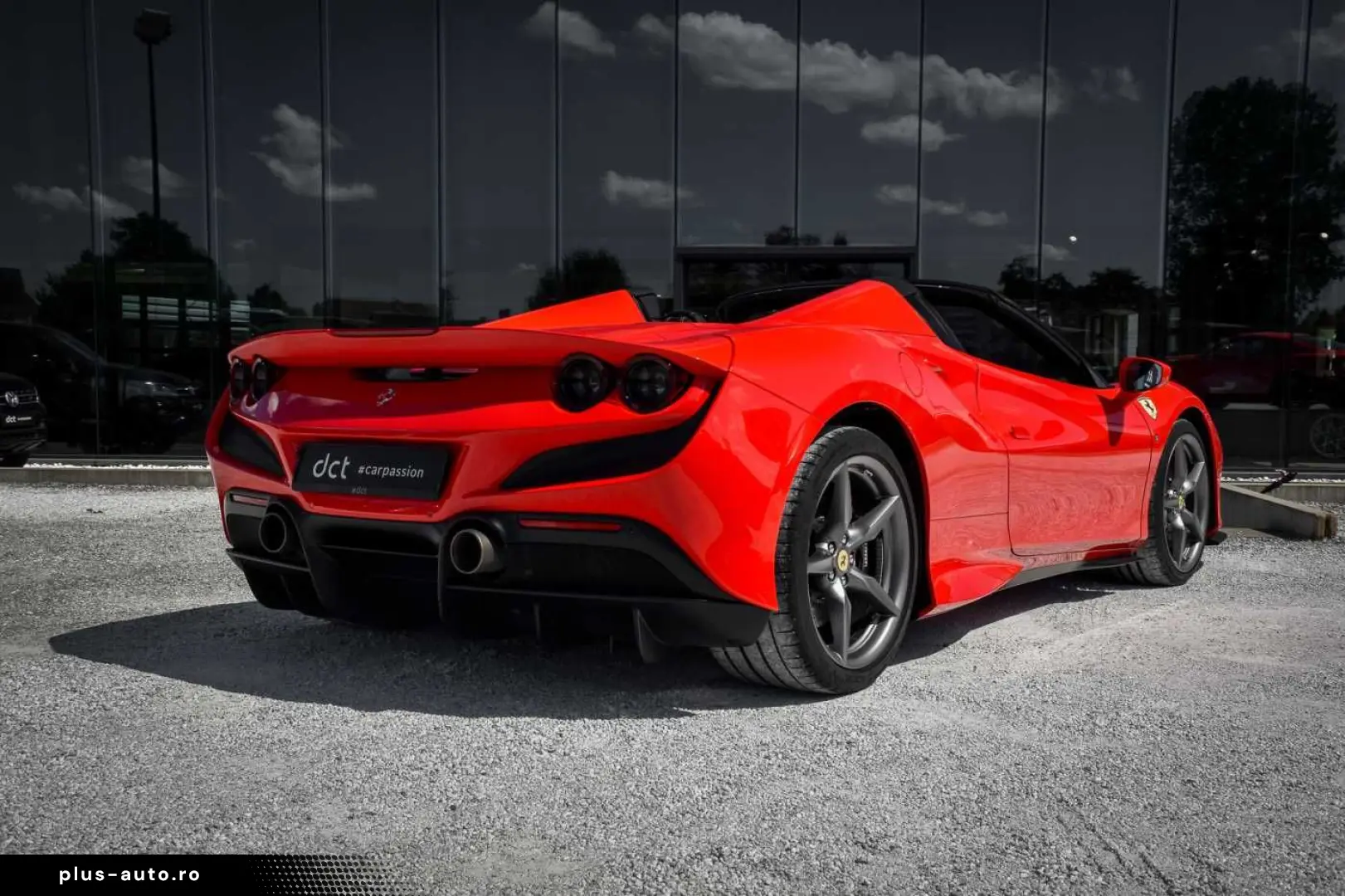 FERRARI F8 SPIDER 3.9 V8 Only 9500 KM! Extended Warranty