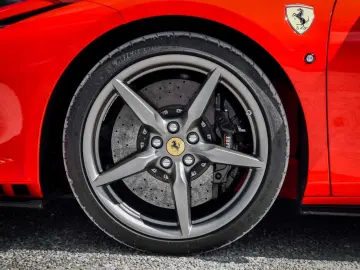 FERRARI F8 SPIDER 3.9 V8 Only 9500 KM! Extended Warranty