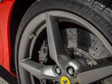 FERRARI F8 SPIDER 3.9 V8 Only 9500 KM! Extended Warranty