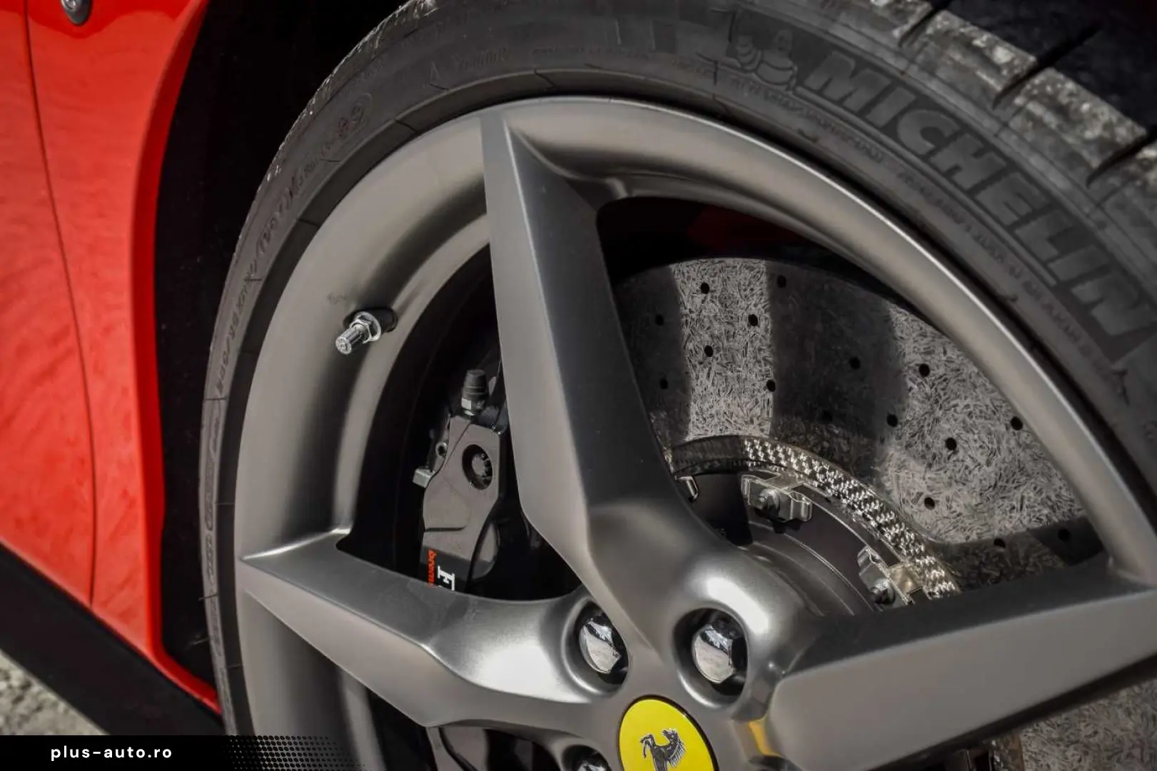 FERRARI F8 SPIDER 3.9 V8 Only 9500 KM! Extended Warranty