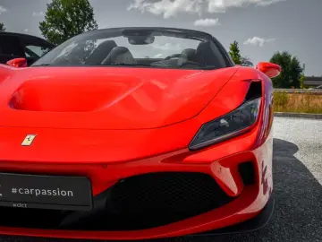 FERRARI F8 SPIDER 3.9 V8 Only 9500 KM! Extended Warranty