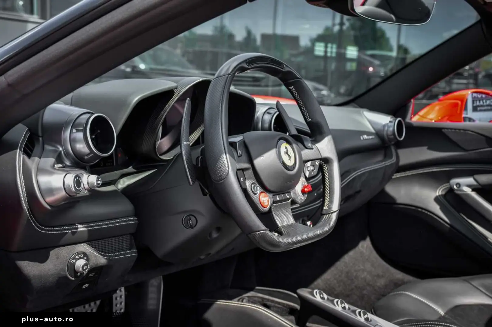 FERRARI F8 SPIDER 3.9 V8 Only 9500 KM! Extended Warranty