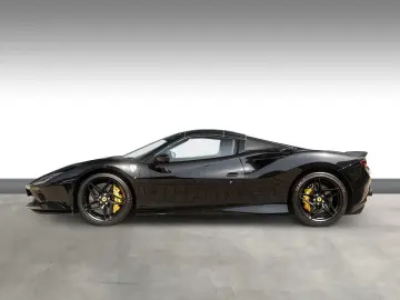 FERRARI F 8 Spider   Carbon   Racing Sitz  Carplay