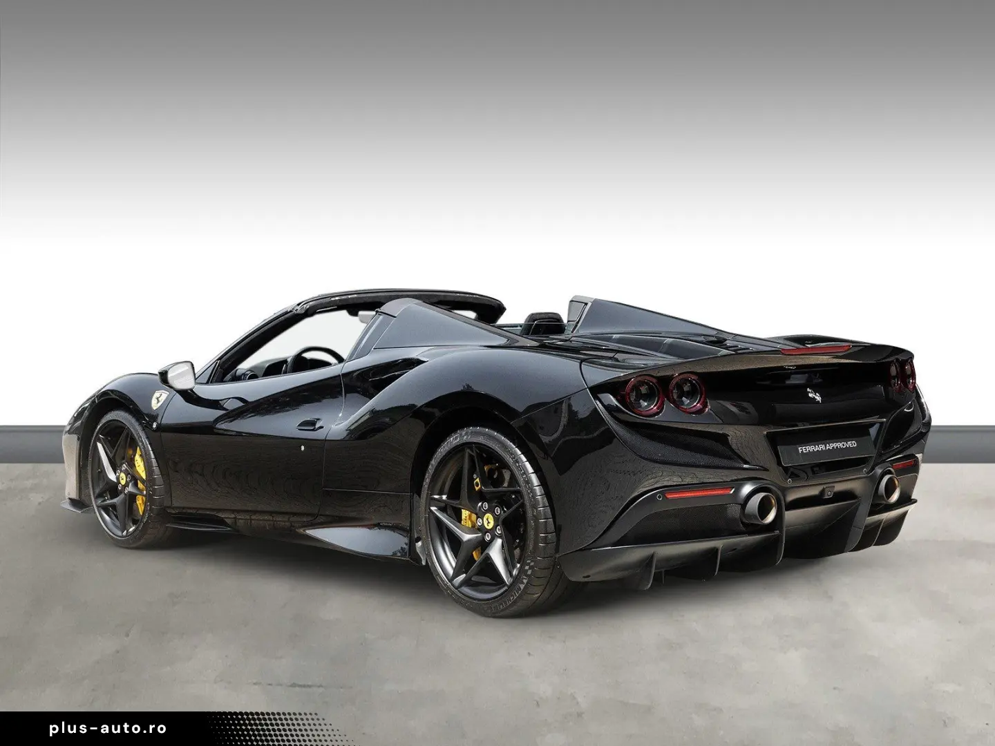 FERRARI F 8 Spider   Carbon   Racing Sitz  Carplay