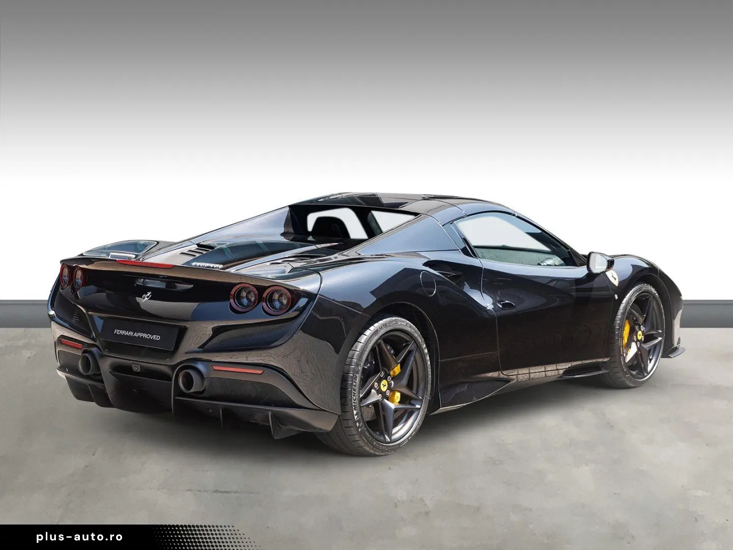 FERRARI F 8 Spider   Carbon   Racing Sitz  Carplay