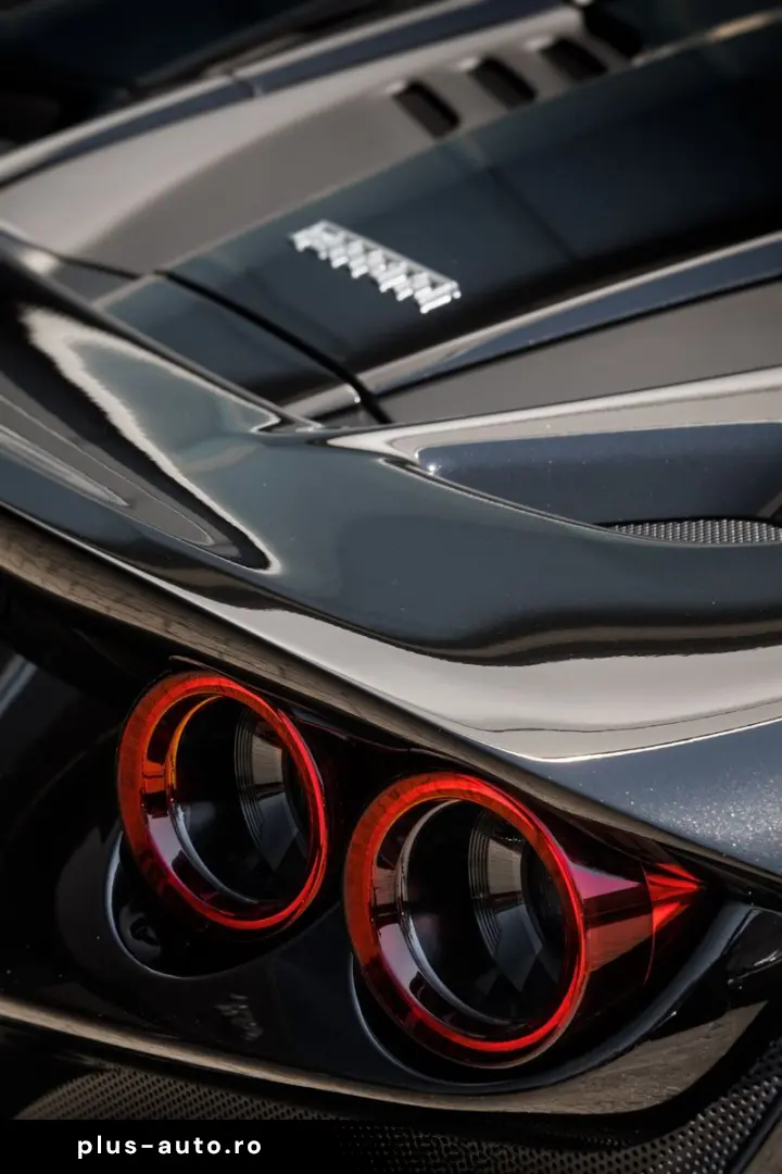 FERRARI F 8 Spider   Carbon   Racing Sitz  Carplay