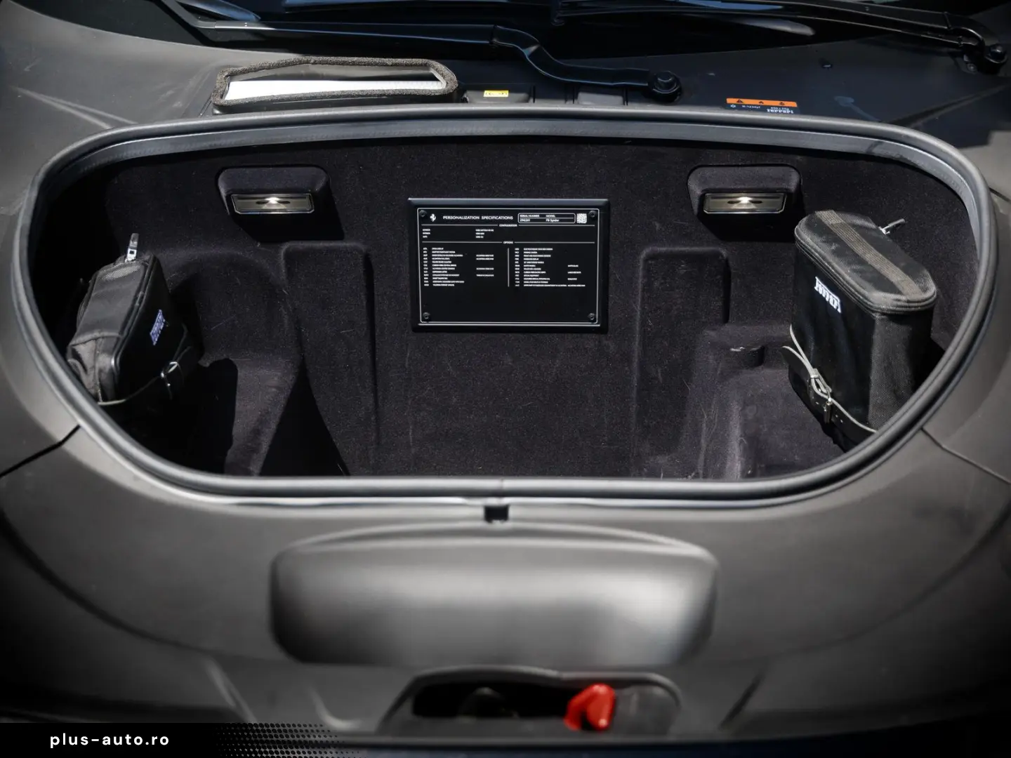 FERRARI F 8 Spider   Carbon   Racing Sitz  Carplay