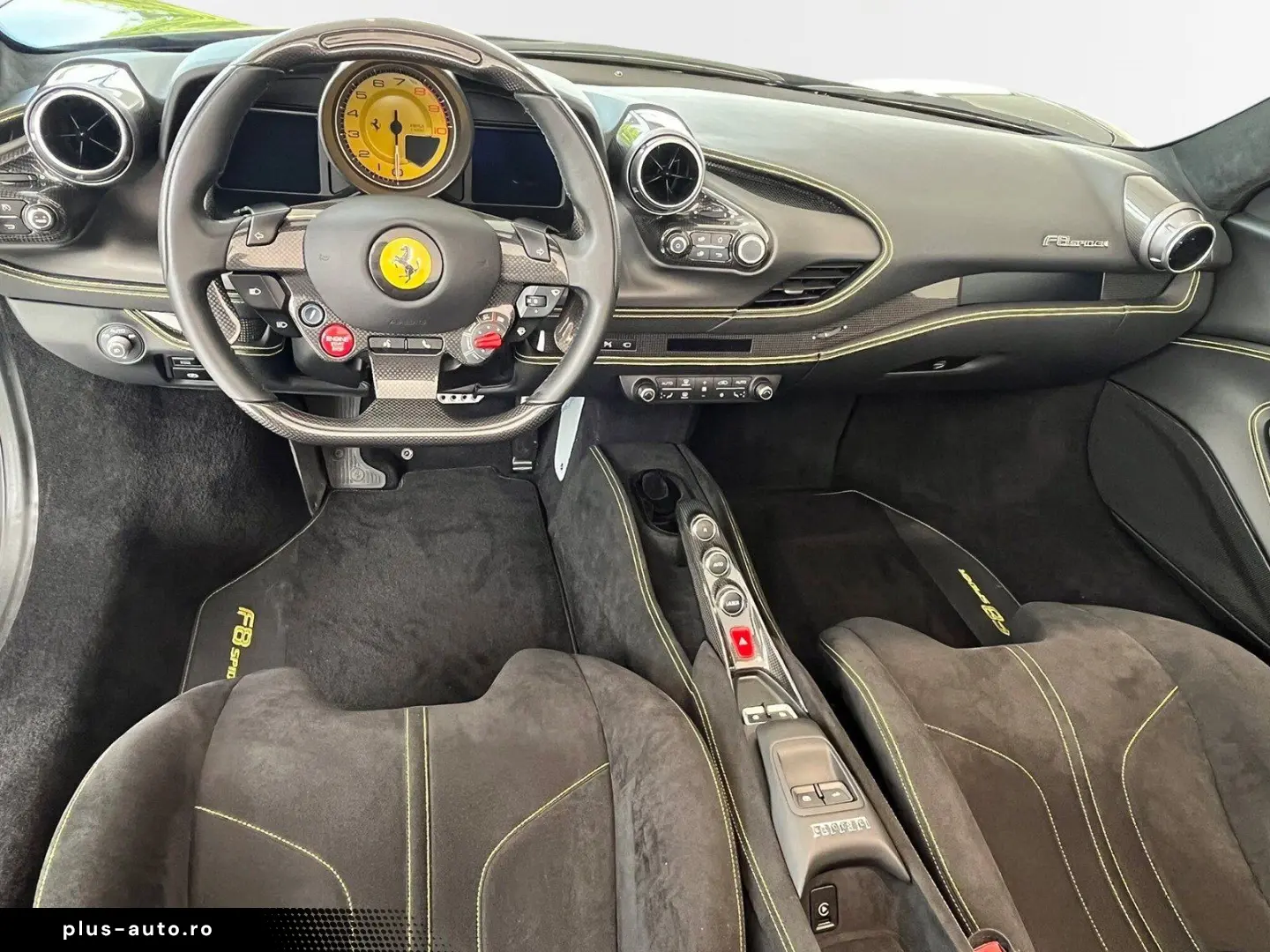 FERRARI F 8 Spider   Carbon   Racing Sitz  Carplay