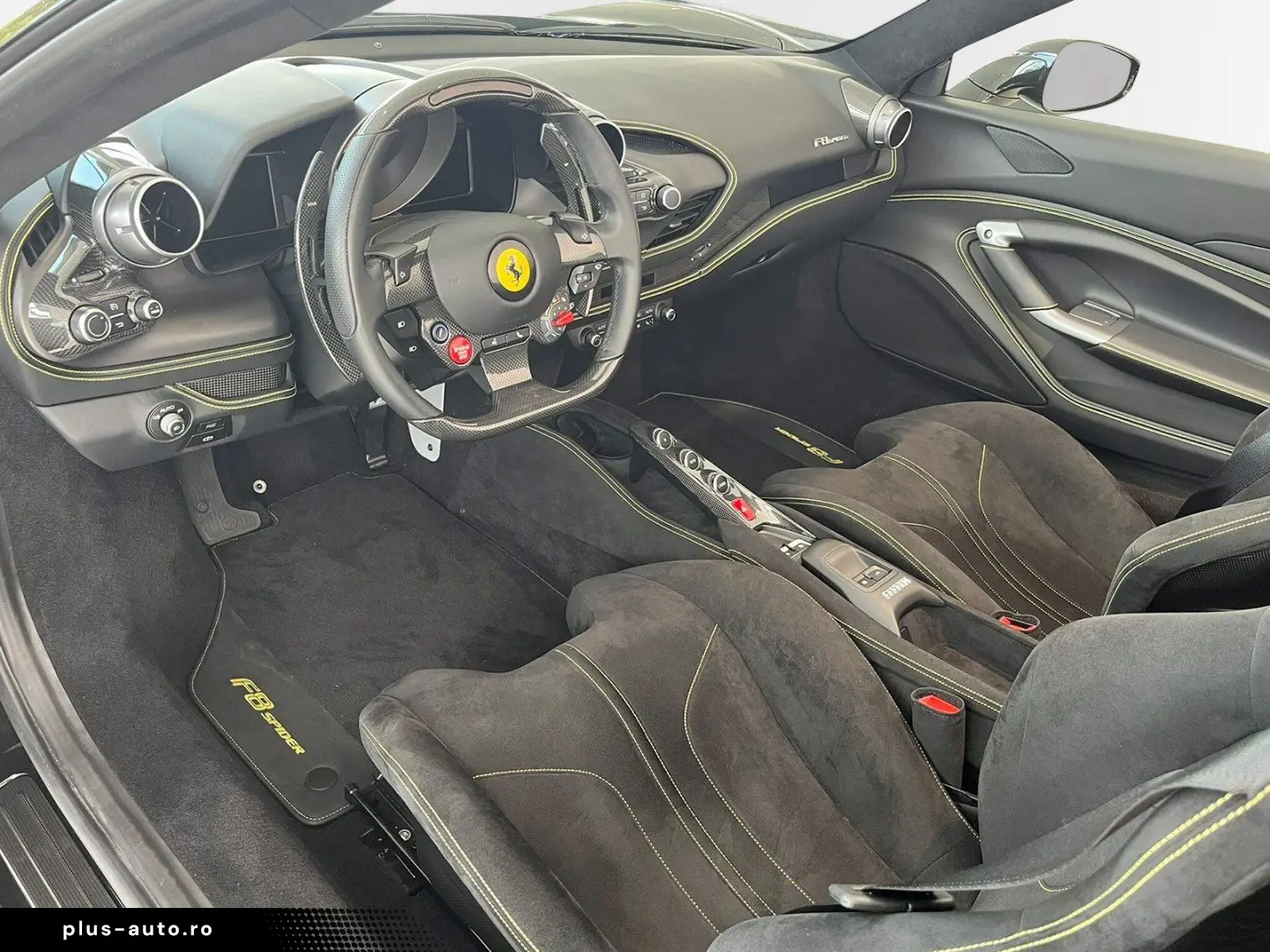 FERRARI F 8 Spider   Carbon   Racing Sitz  Carplay