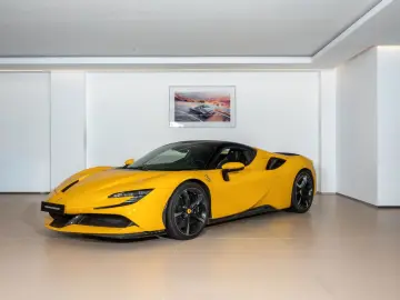 FERRARI SF90
