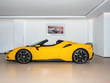 FERRARI SF90