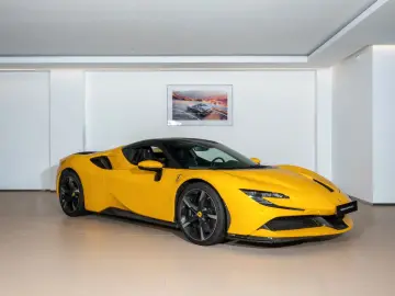 FERRARI SF90