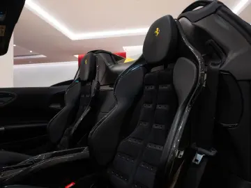 FERRARI SF90