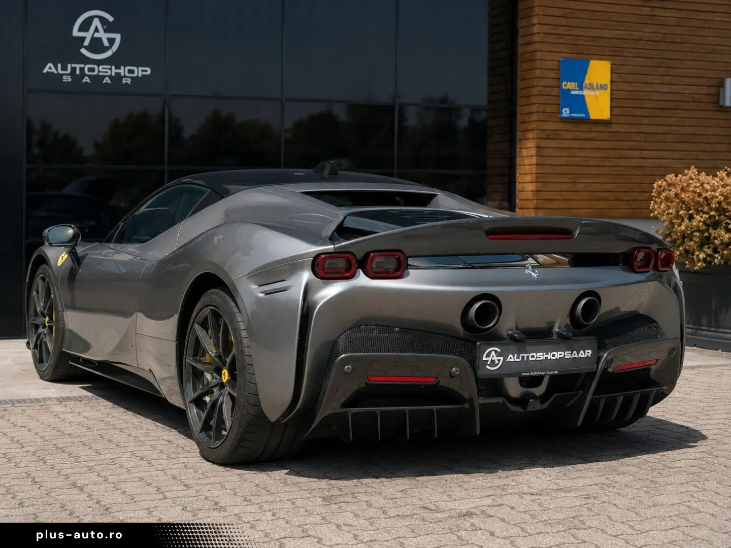 FERRARI SF90 Assetto Fiorano 2 Ton Carbon Rims Garantie