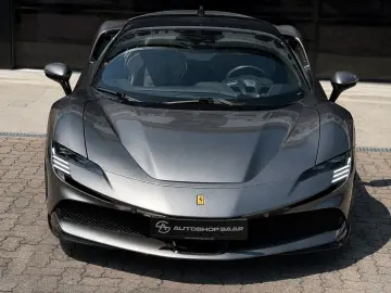 FERRARI SF90 Assetto Fiorano 2 Ton Carbon Rims Garantie