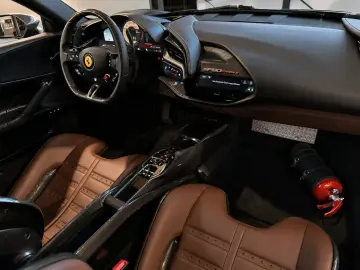 FERRARI SF90 Assetto Fiorano 2 Ton Carbon Rims Garantie