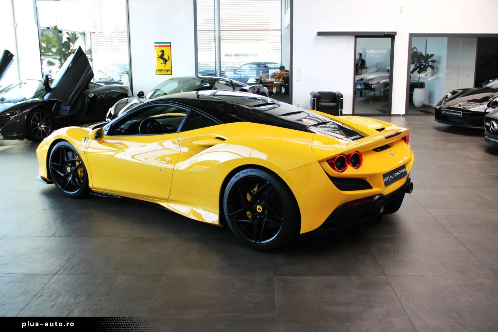FERRARI F8 TRIBUTO COUPE CARBON RACING-SEATS LIFT JBL