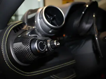 FERRARI F8 TRIBUTO COUPE CARBON RACING-SEATS LIFT JBL