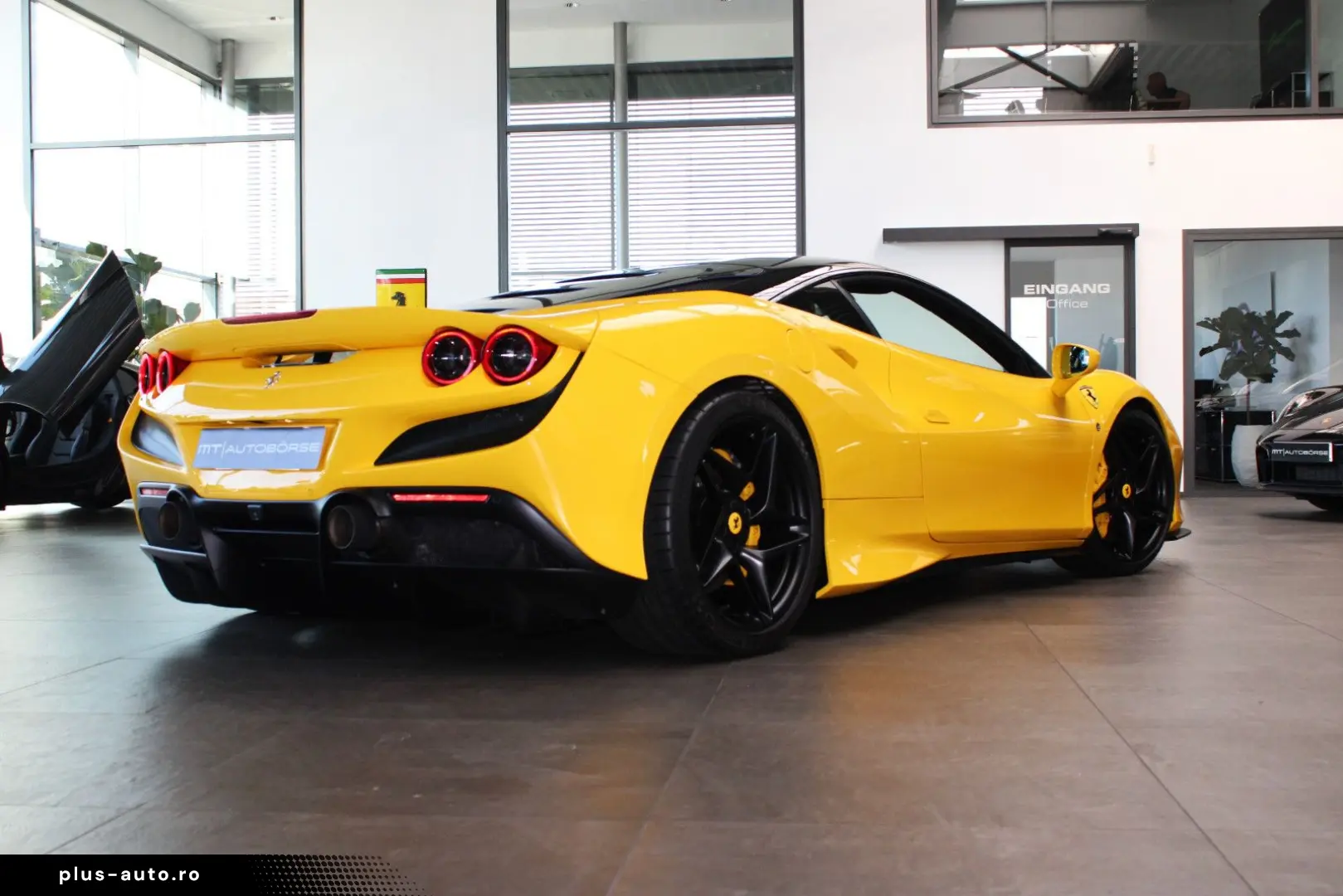 FERRARI F8 TRIBUTO COUPE CARBON RACING-SEATS LIFT JBL