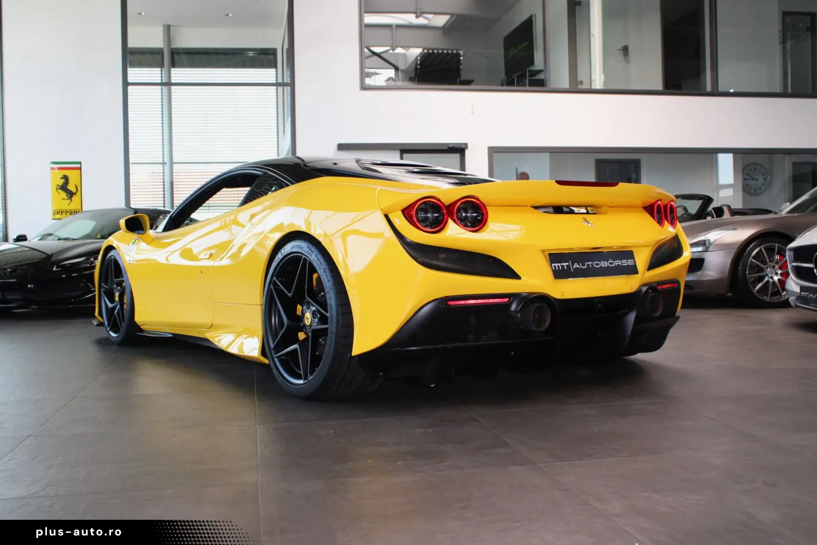 FERRARI F8 TRIBUTO COUPE CARBON RACING-SEATS LIFT JBL