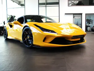 FERRARI F8 TRIBUTO COUPE CARBON RACING-SEATS LIFT JBL