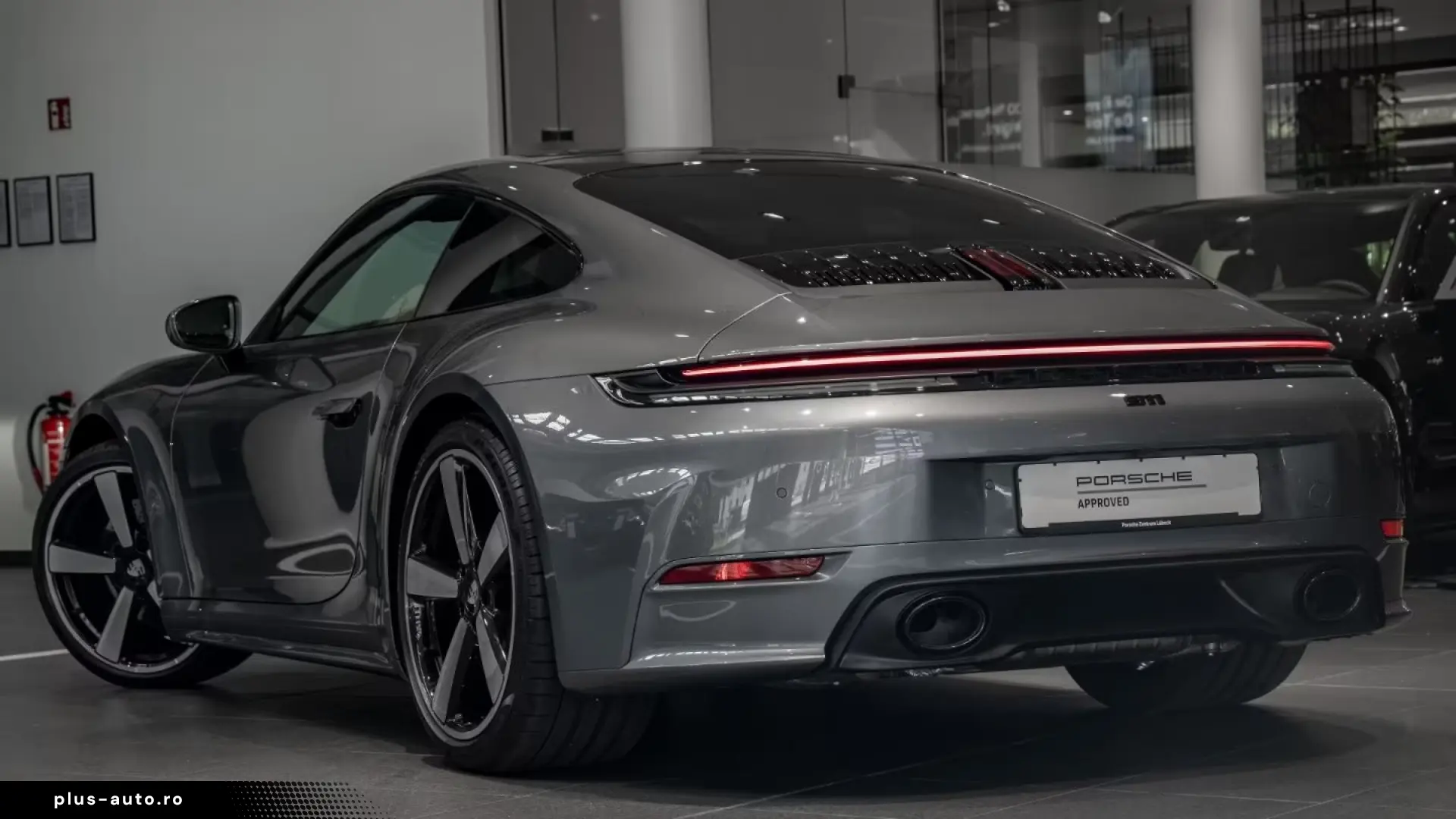 Porsche 992 911 Carrera Sitzbelüftung Sportabgas BOSE