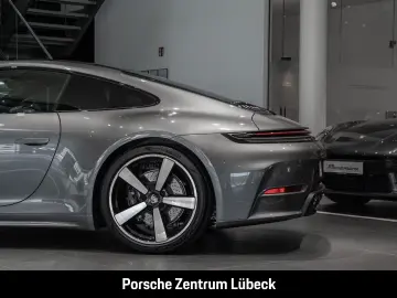 Porsche 992 911 Carrera Sitzbelüftung Sportabgas BOSE