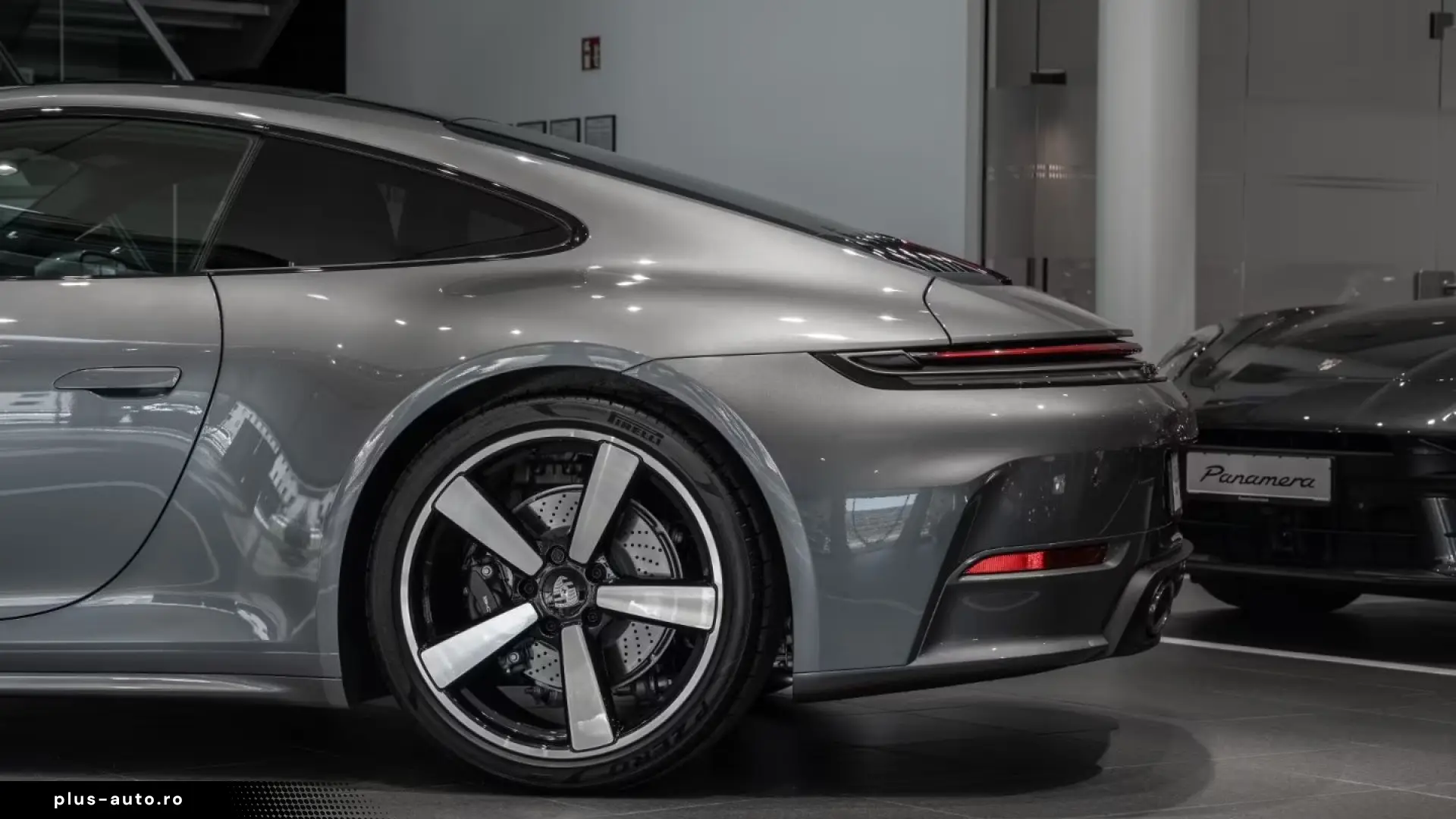 Porsche 992 911 Carrera Sitzbelüftung Sportabgas BOSE
