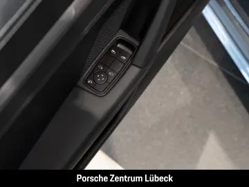 Porsche 992 911 Carrera Sitzbelüftung Sportabgas BOSE