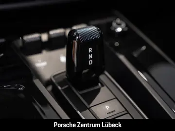 Porsche 992 911 Carrera Sitzbelüftung Sportabgas BOSE