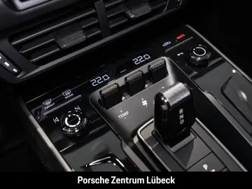 Porsche 992 911 Carrera Sitzbelüftung Sportabgas BOSE