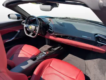 FERRARI 296 GTS   LED   JBL   Lift   Sitzbelüftung