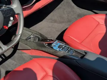 FERRARI 296 GTS   LED   JBL   Lift   Sitzbelüftung