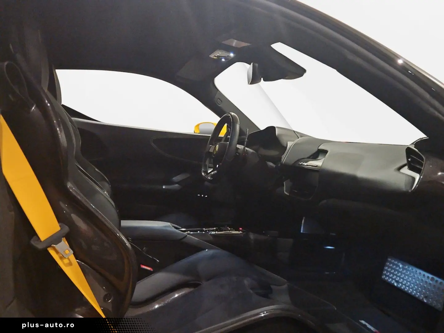 FERRARI SF90 STRADALE LIFT ADAS JBL SURRVIEW CARBON
