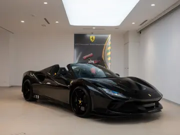 FERRARI F8 Spider