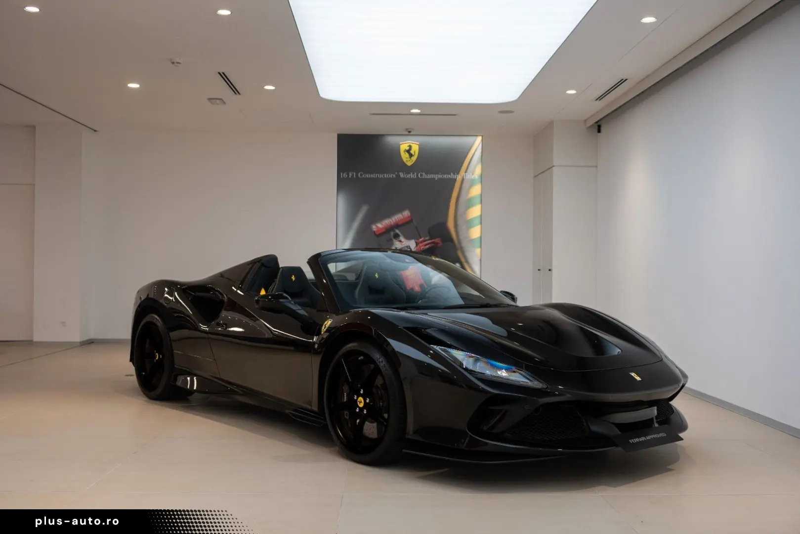 FERRARI F8 Spider