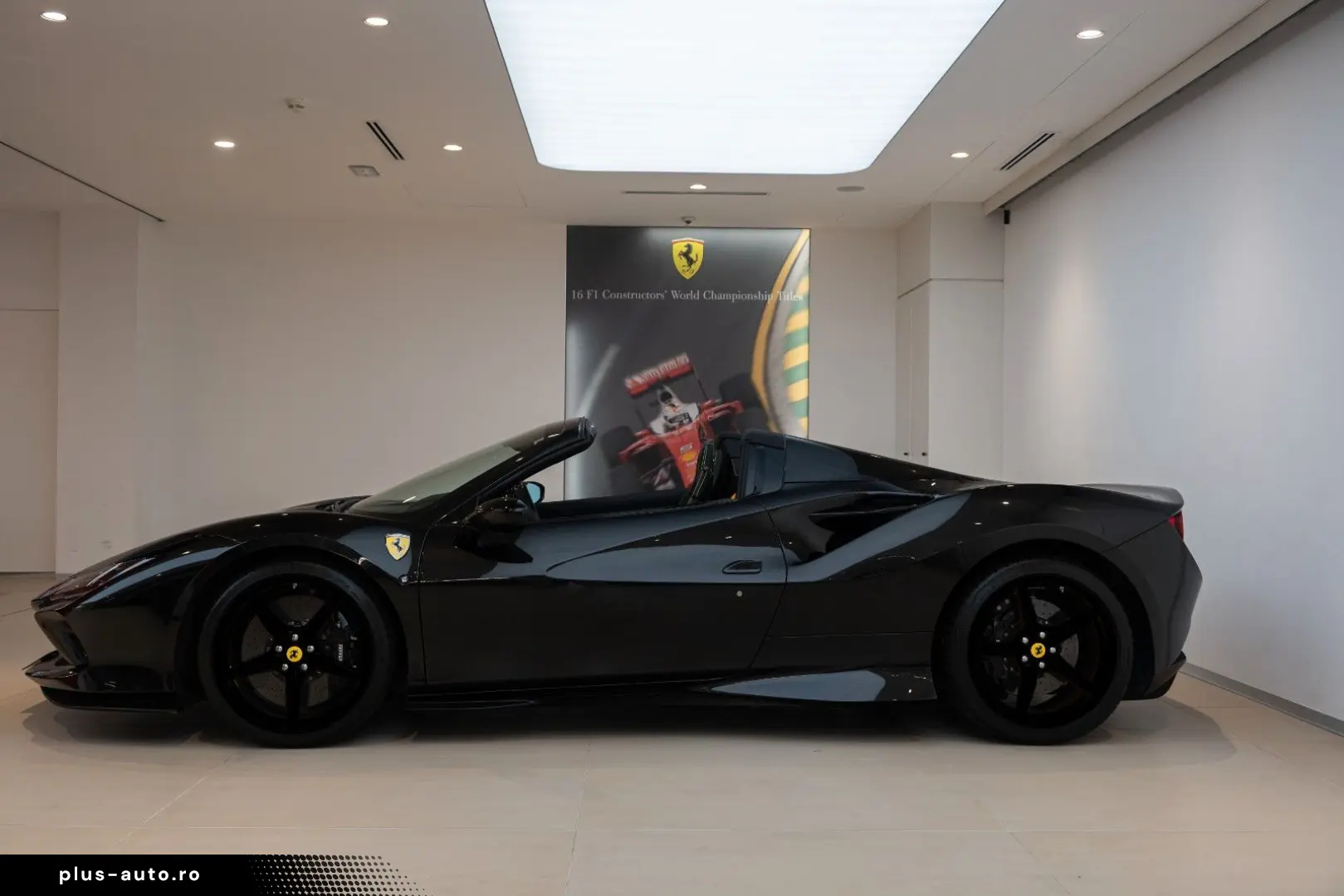 FERRARI F8 Spider