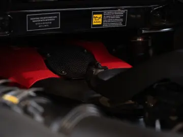 FERRARI F8 Spider