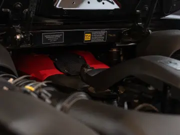 FERRARI F8 Spider