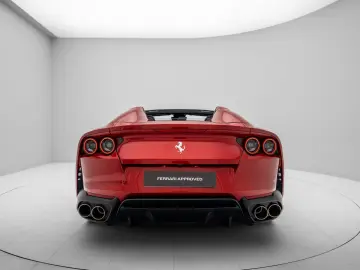 FERRARI 812 GTS - ROSSO FIORANO - FERRARI HAMBURG