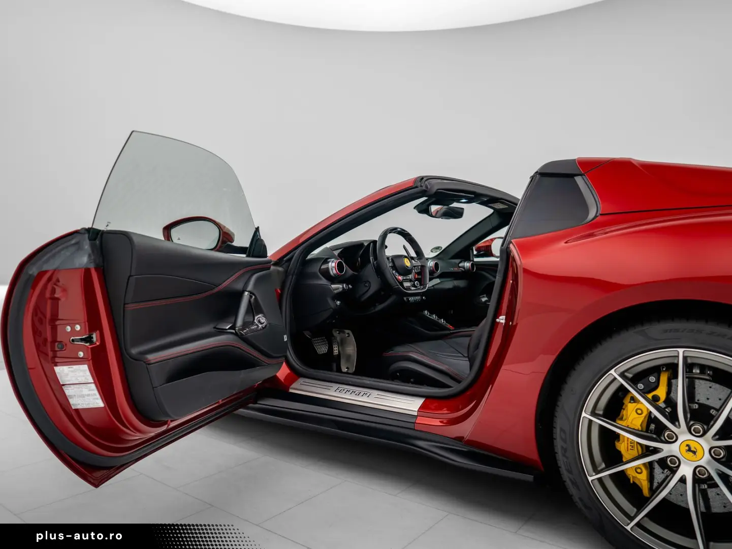 FERRARI 812 GTS - ROSSO FIORANO - FERRARI HAMBURG