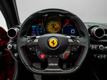 FERRARI 812 GTS - ROSSO FIORANO - FERRARI HAMBURG