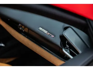 FERRARI 296 gts 3.0 V6 830 GTS
