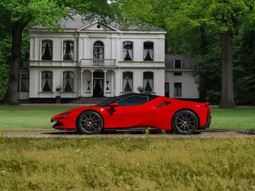 FERRARI SF90 Stradale 4.0 V8   Warranty 09-2027   Full c