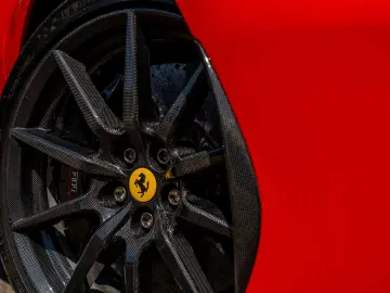 FERRARI SF90 Stradale 4.0 V8   Warranty 09-2027   Full c